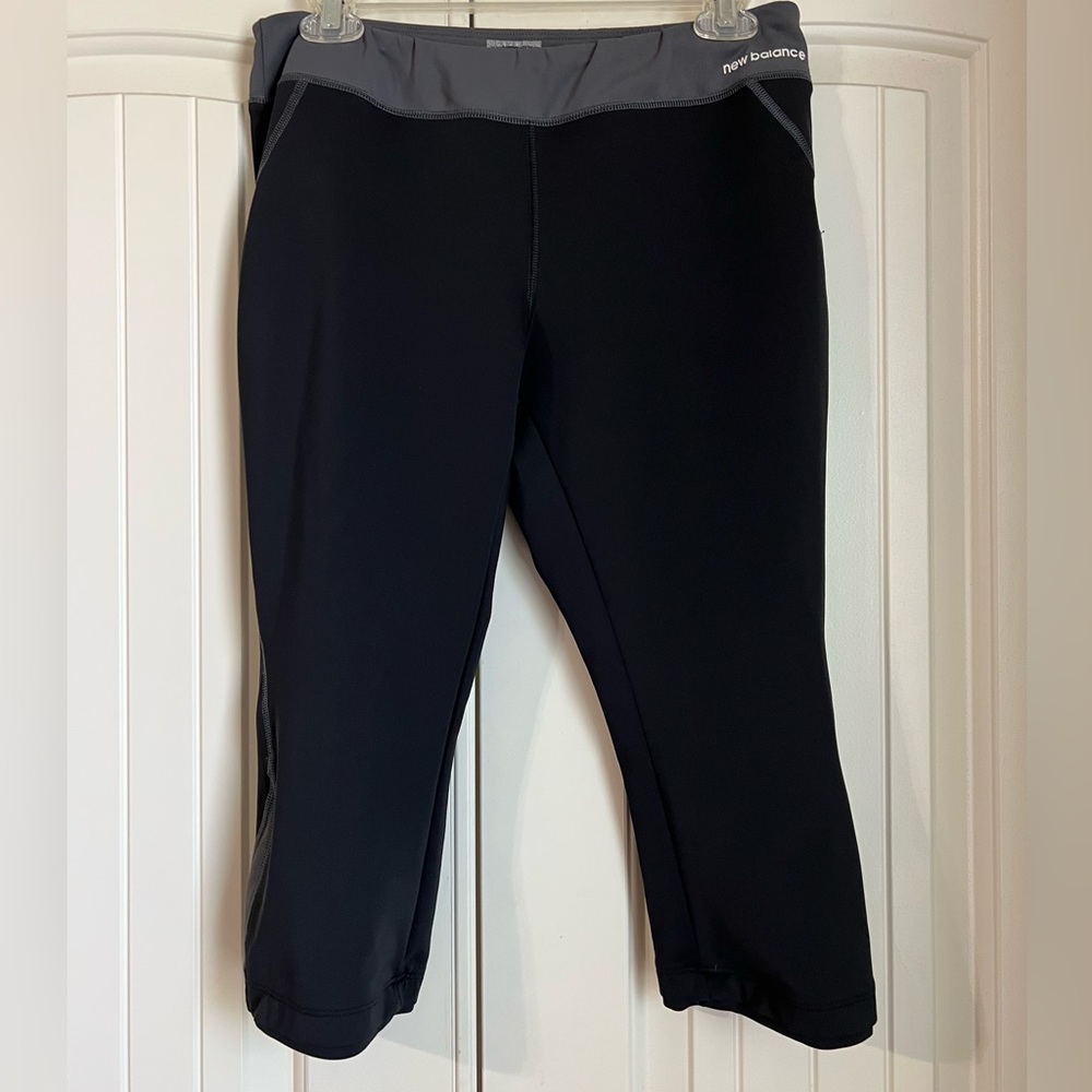New Balance Crop Leggings - L